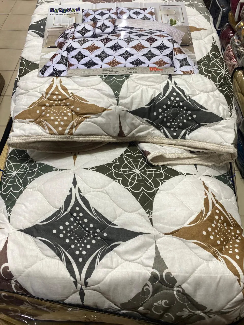 Crystal Black & White BBL Comforter Set